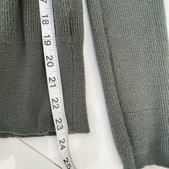 Y2K Ribbed Knit Mock Neck Cut Out Sweater size M - Picture 8 of 8